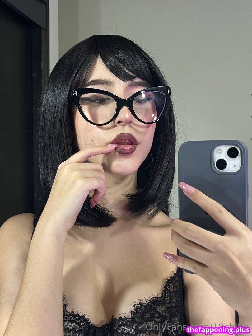18chloe
